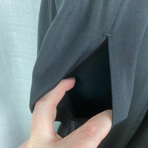 Vince Black Silk Short Sleeve Cropped Jumpsuit Sz.12 - Picture 10 of 16